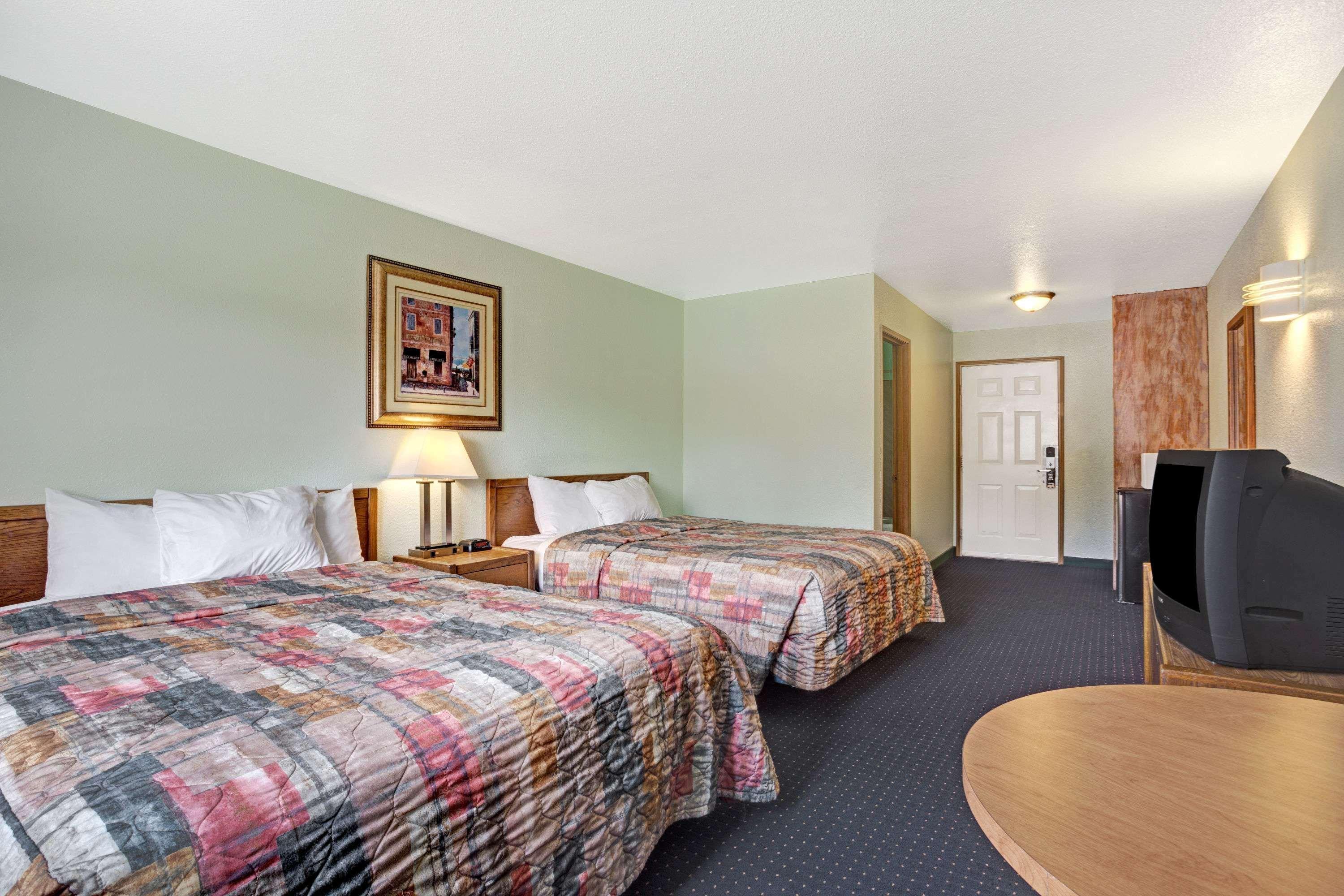 Travelodge By Wyndham Seattle North Of Downtown Esterno foto